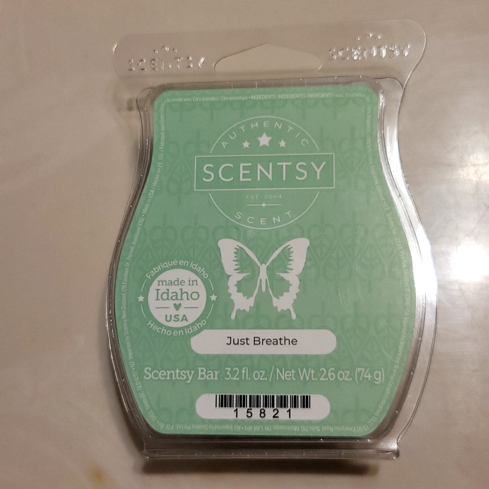 NIB scentsy wax bar Just Breathe